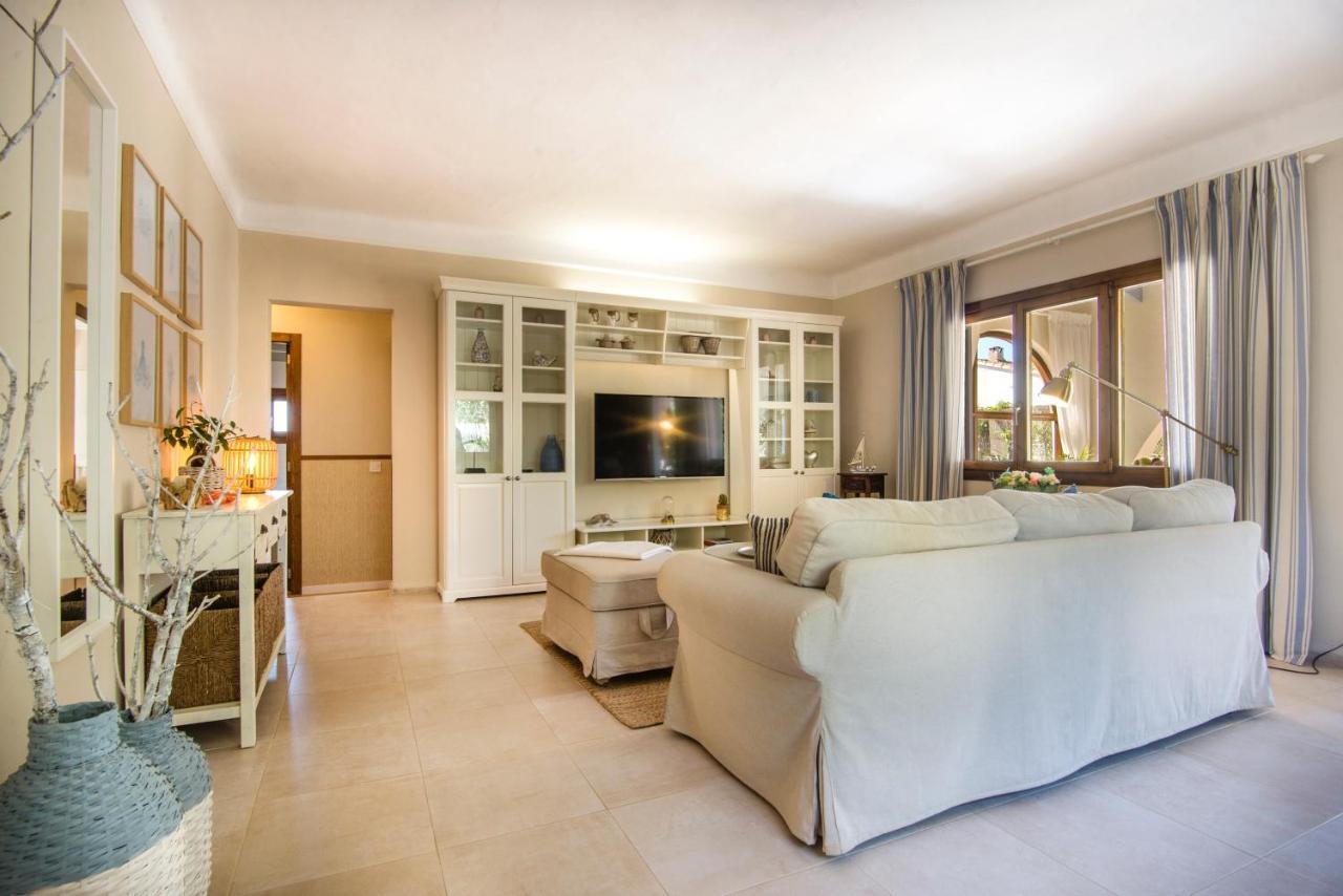 Casa Azul Stylish House For 4 Adults And 1 Child In